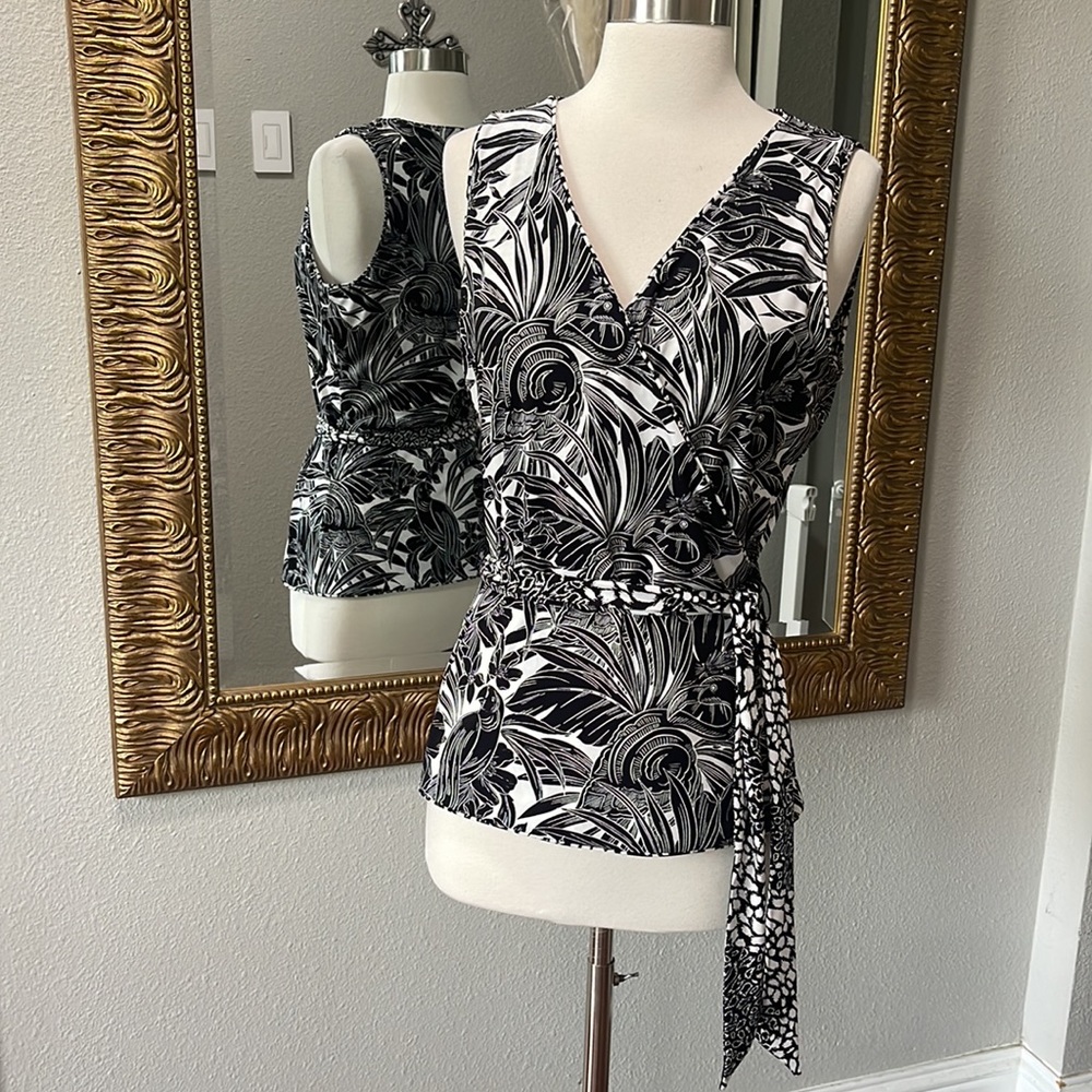 White House Black Market Black & White Botanical Wrap Camisole